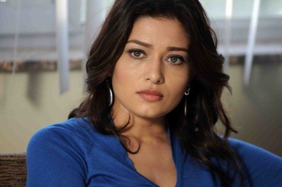 She is 49 years old and in amazing shape – photos of Nurgül Yeşilçay taken at the seaside have received great admiration.